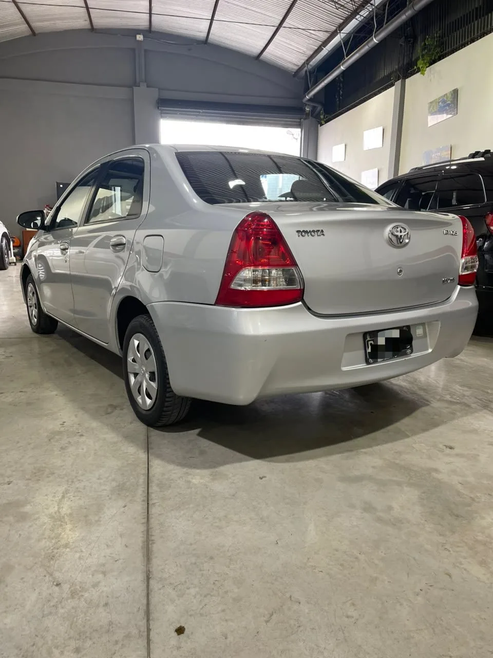Toyota Etios Aire — foto 1