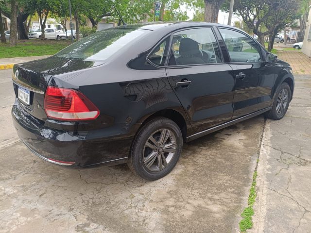 Volkswagen Polo — foto 4
