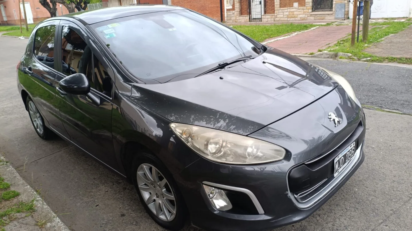 Peugeot 308 — foto 1
